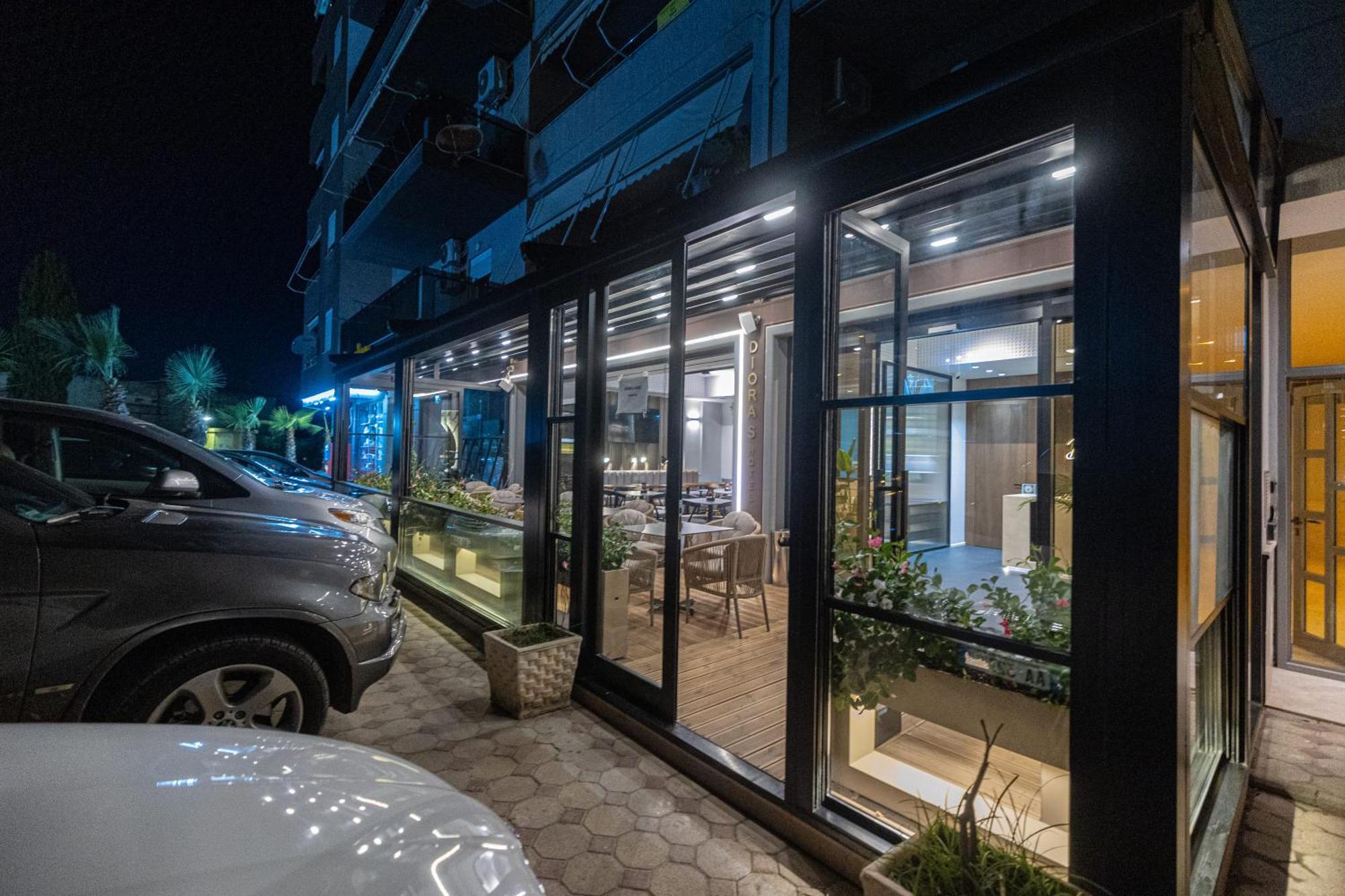 Diora'S Hotel And Apartments Vlora Kültér fotó