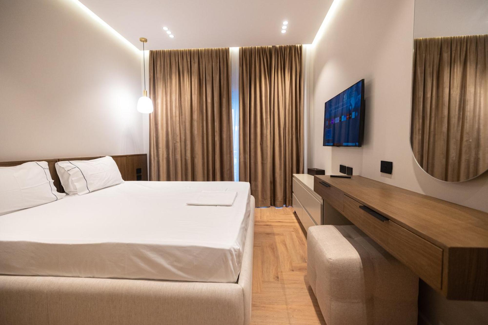 Diora'S Hotel And Apartments Vlora Kültér fotó